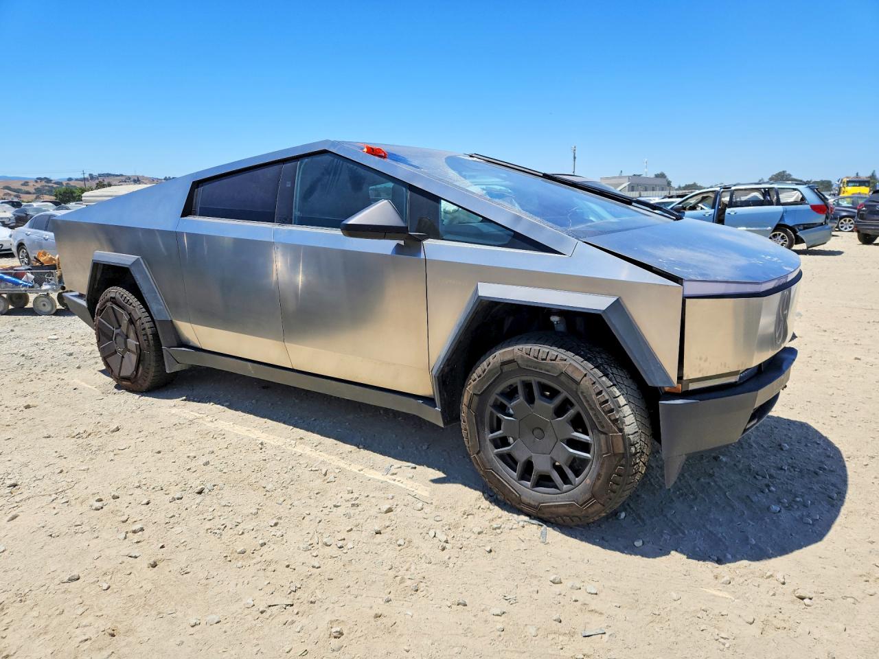 2024 TESLA CYBERTRUCK