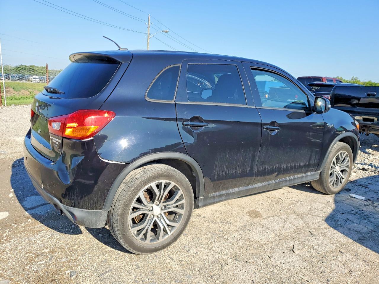 2016 MITSUBISHI OUTLANDER