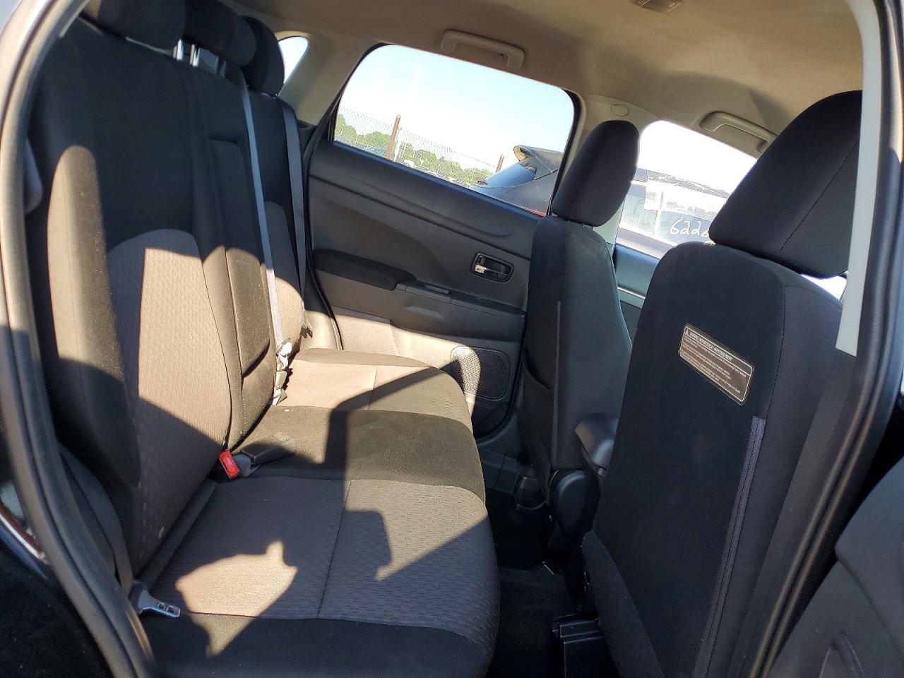 2016 MITSUBISHI OUTLANDER