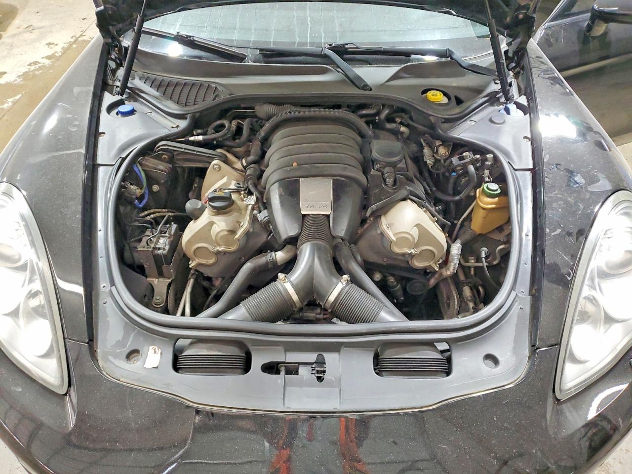 2012 PORSCHE PANAMERA