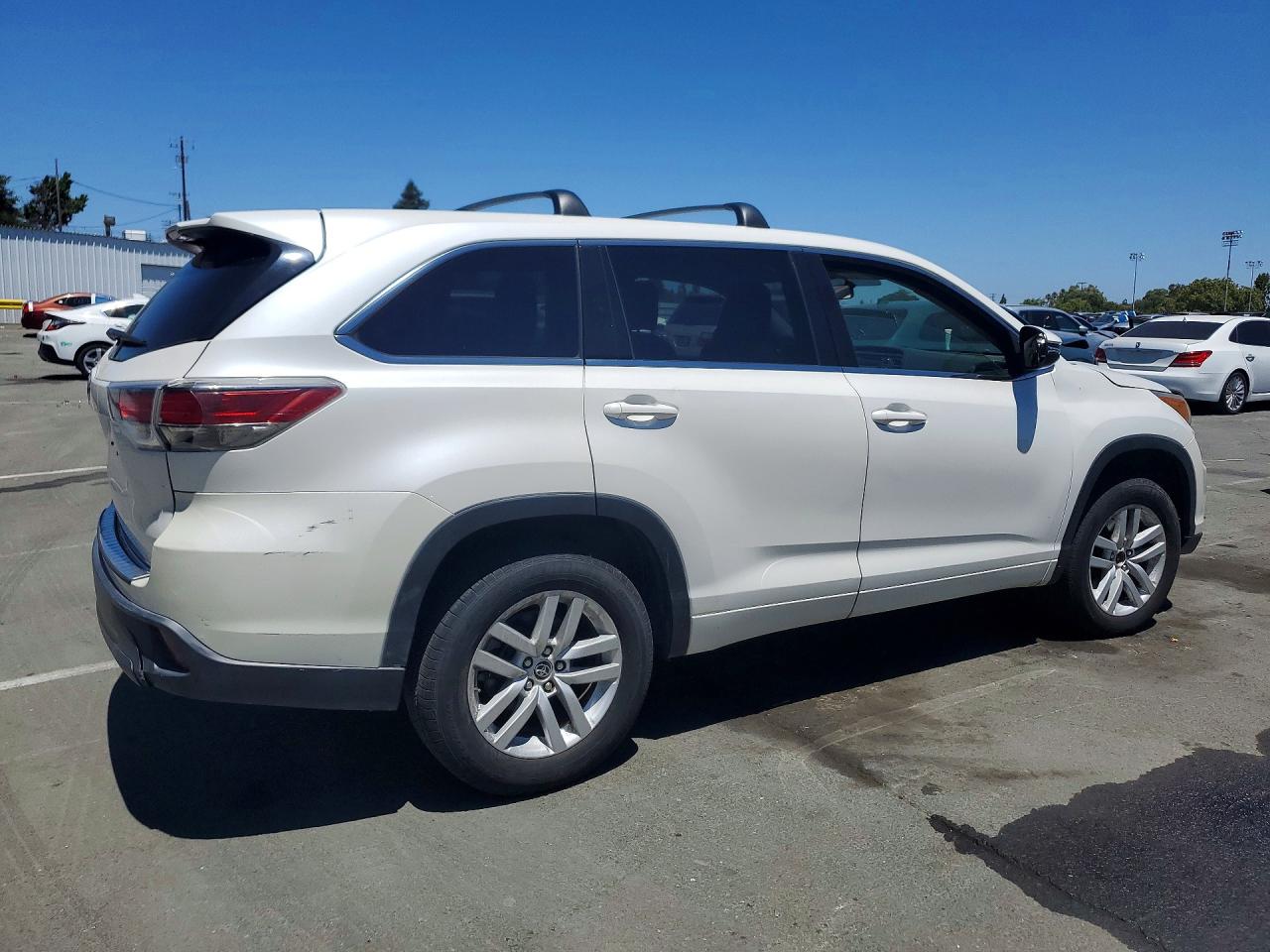 2016 TOYOTA HIGHLANDER