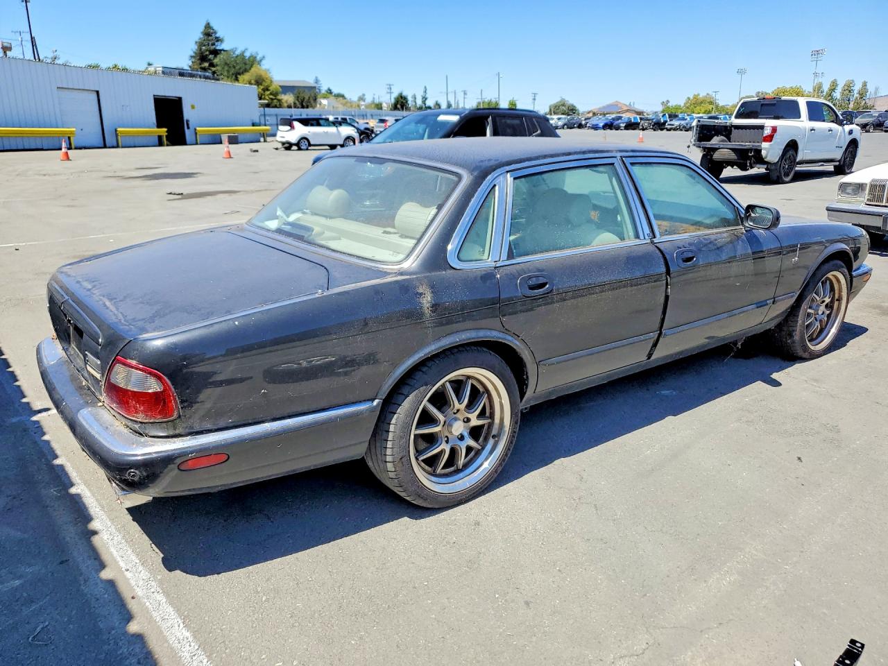 2002 JAGUAR XJR