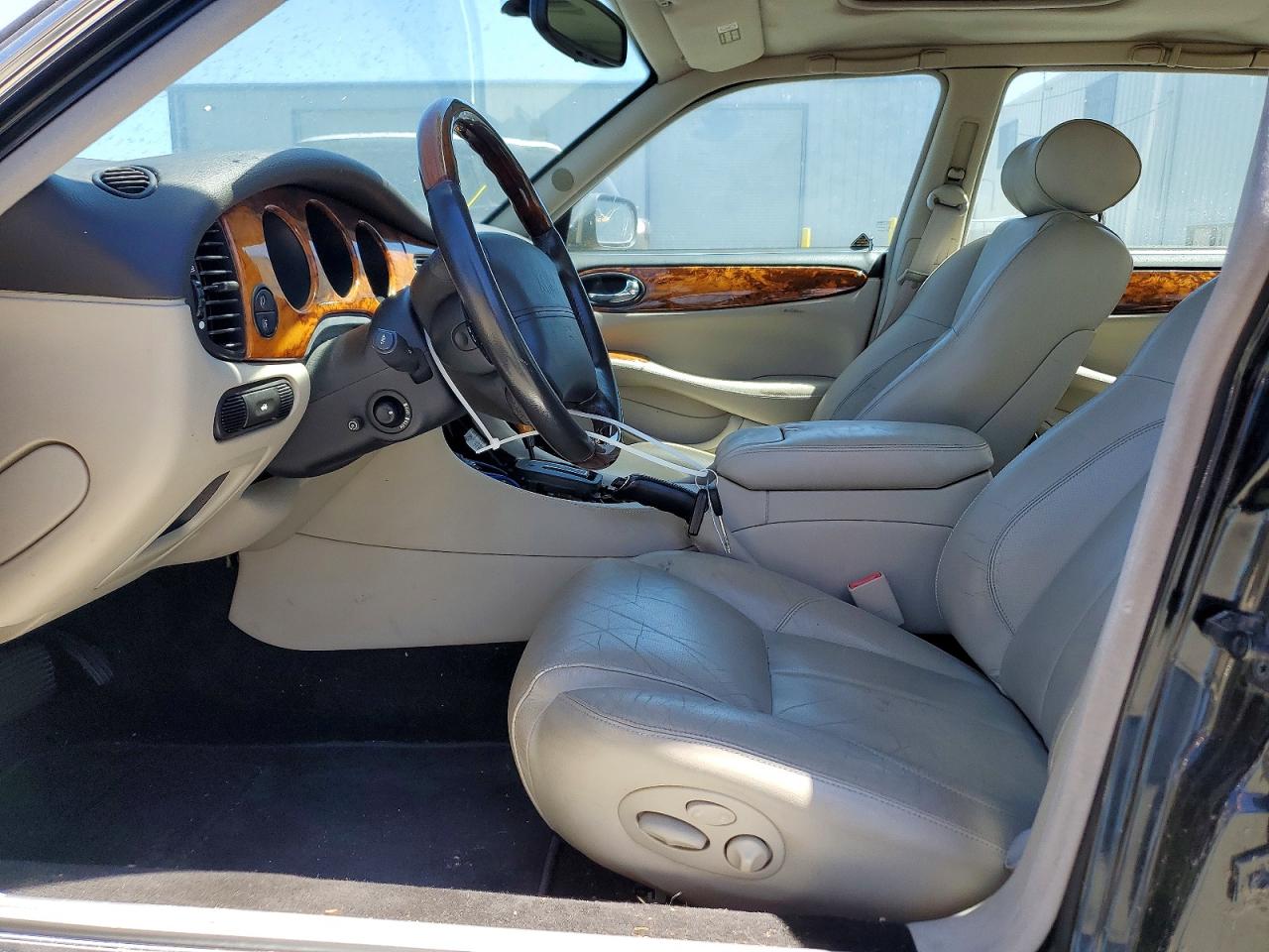 2002 JAGUAR XJR