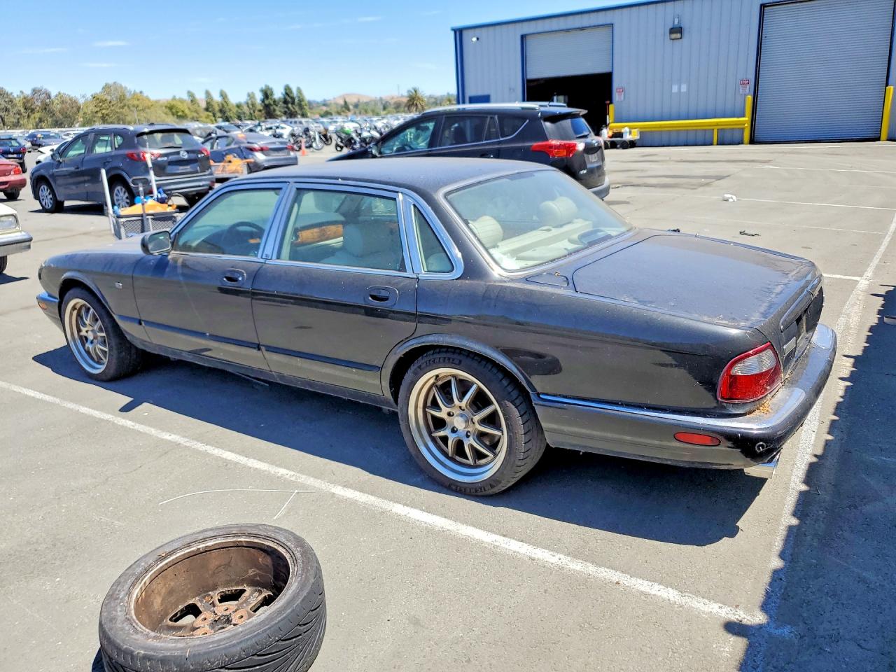 2002 JAGUAR XJR