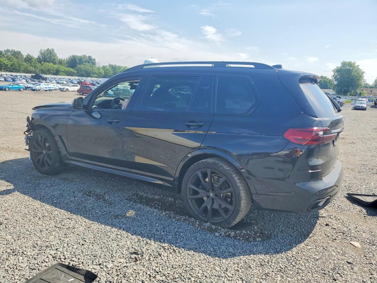 2020 BMW X7