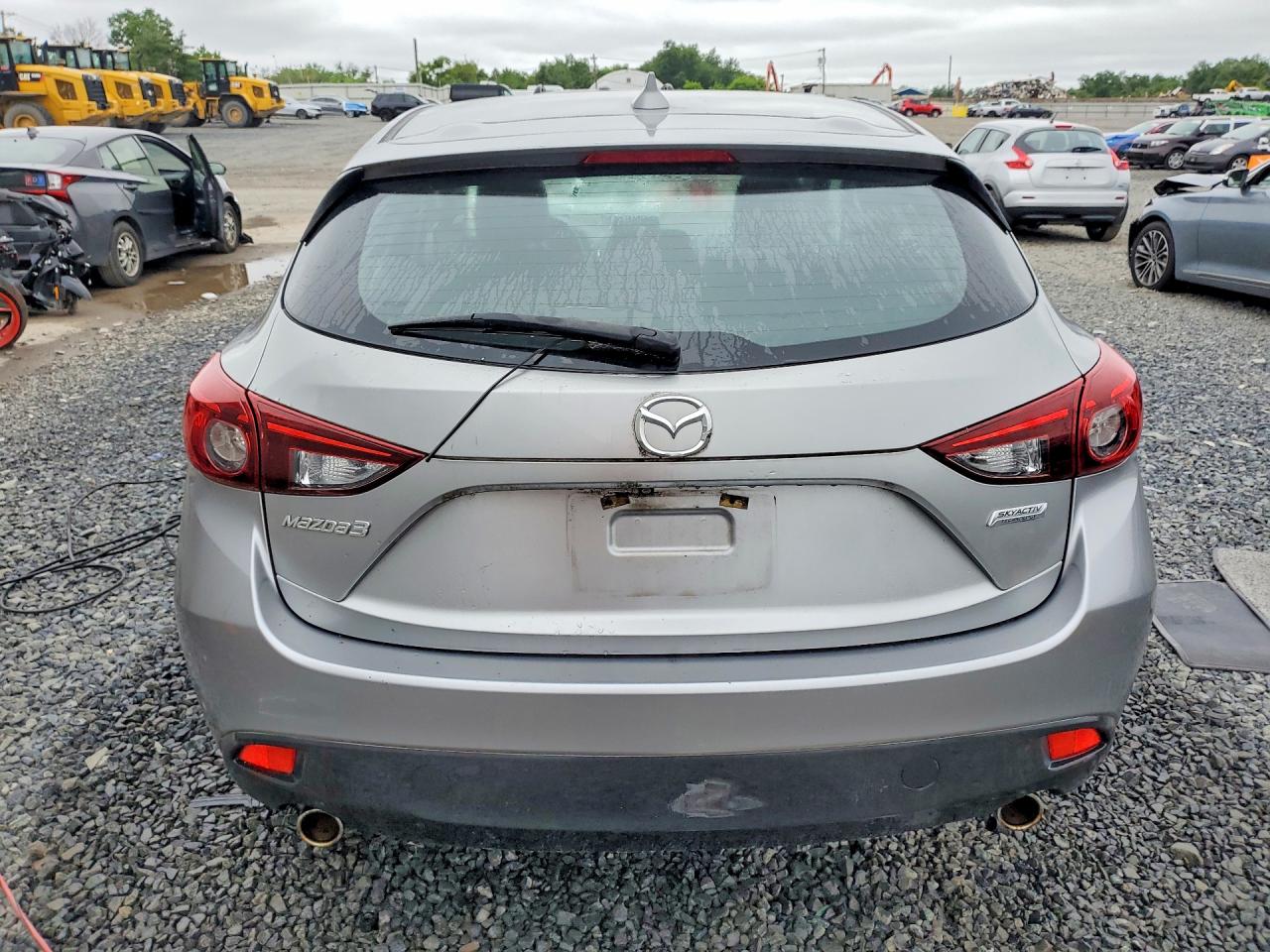 2015 MAZDA 3