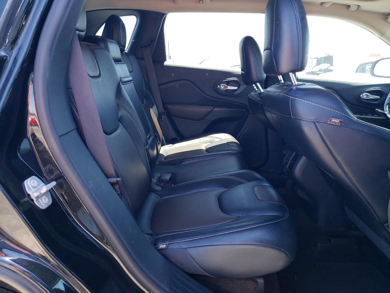 2016 JEEP CHEROKEE