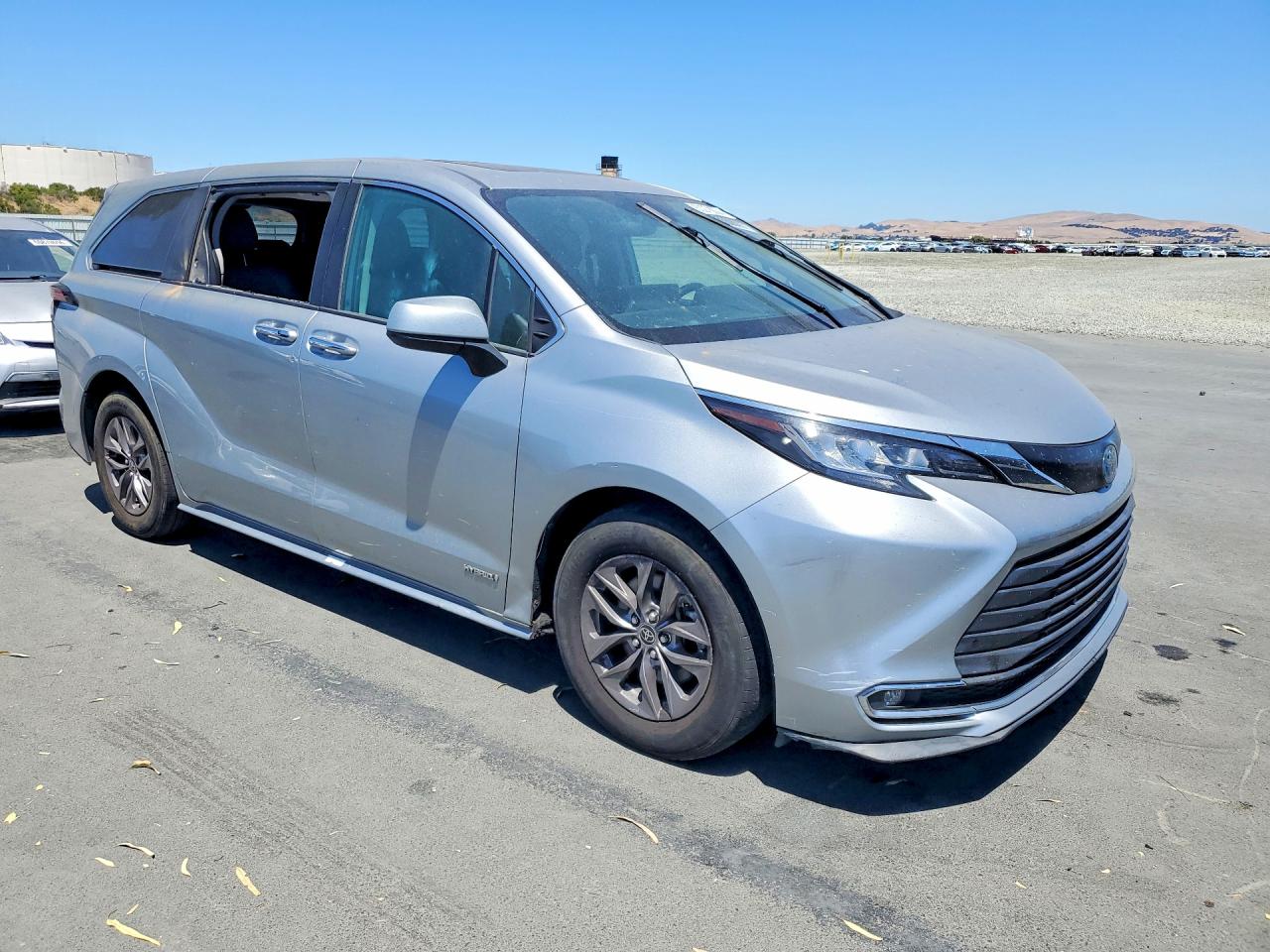 2021 TOYOTA SIENNA