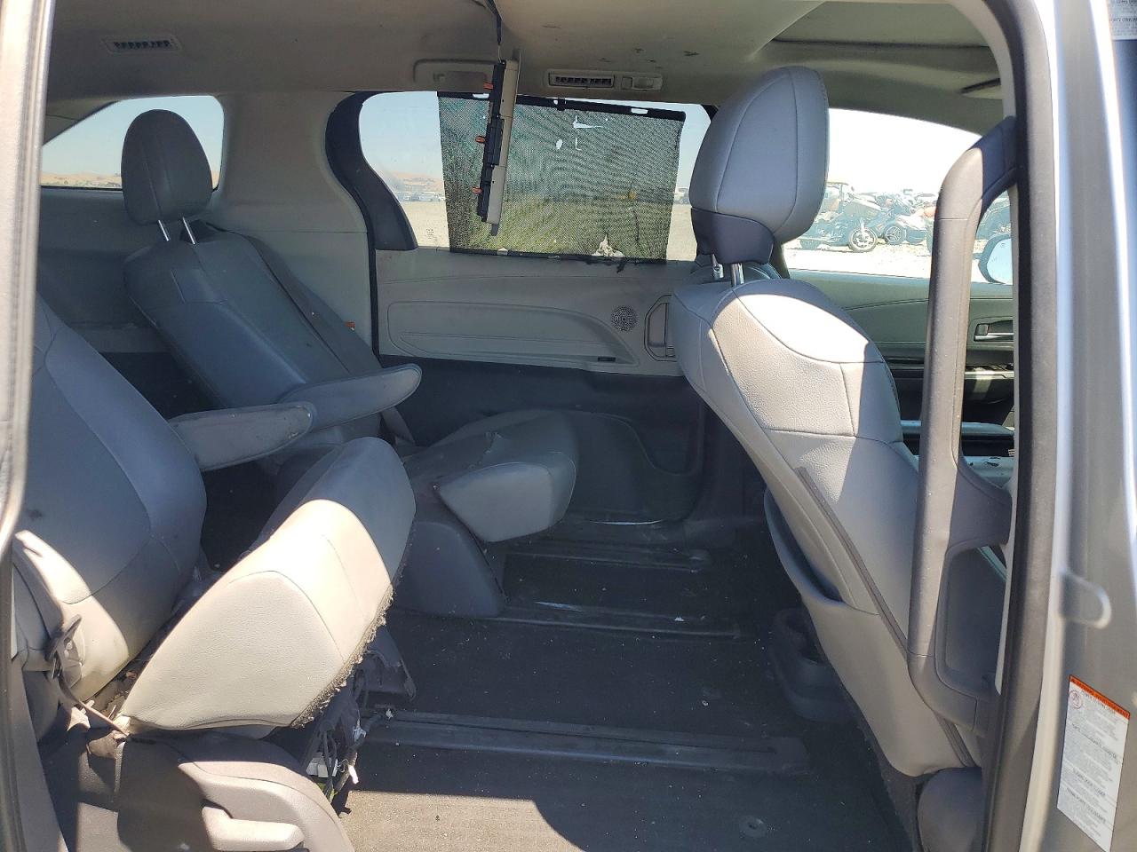 2021 TOYOTA SIENNA