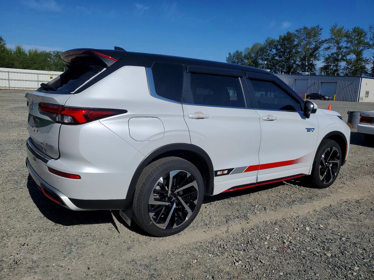 2024 MITSUBISHI OUTLANDER