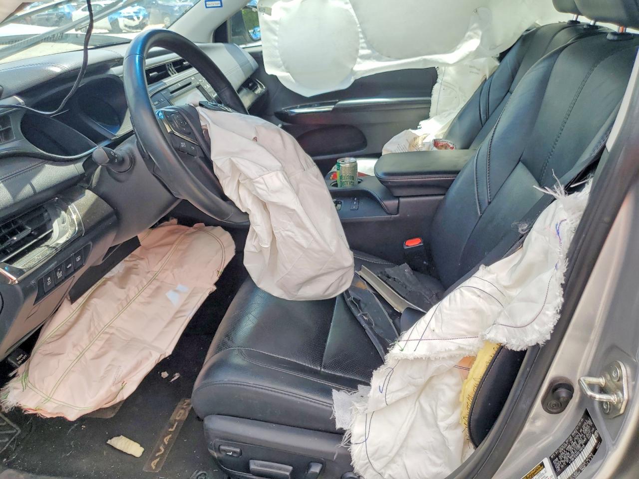 2016 TOYOTA AVALON