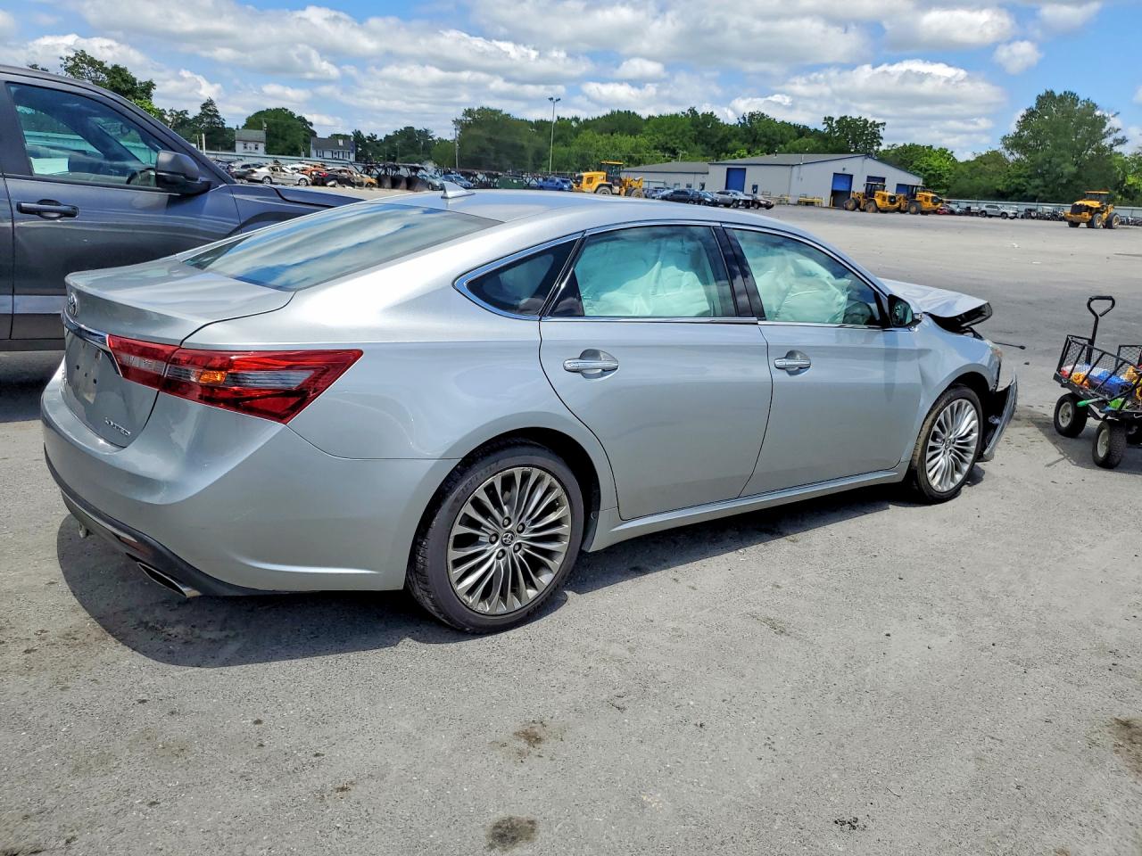 2016 TOYOTA AVALON