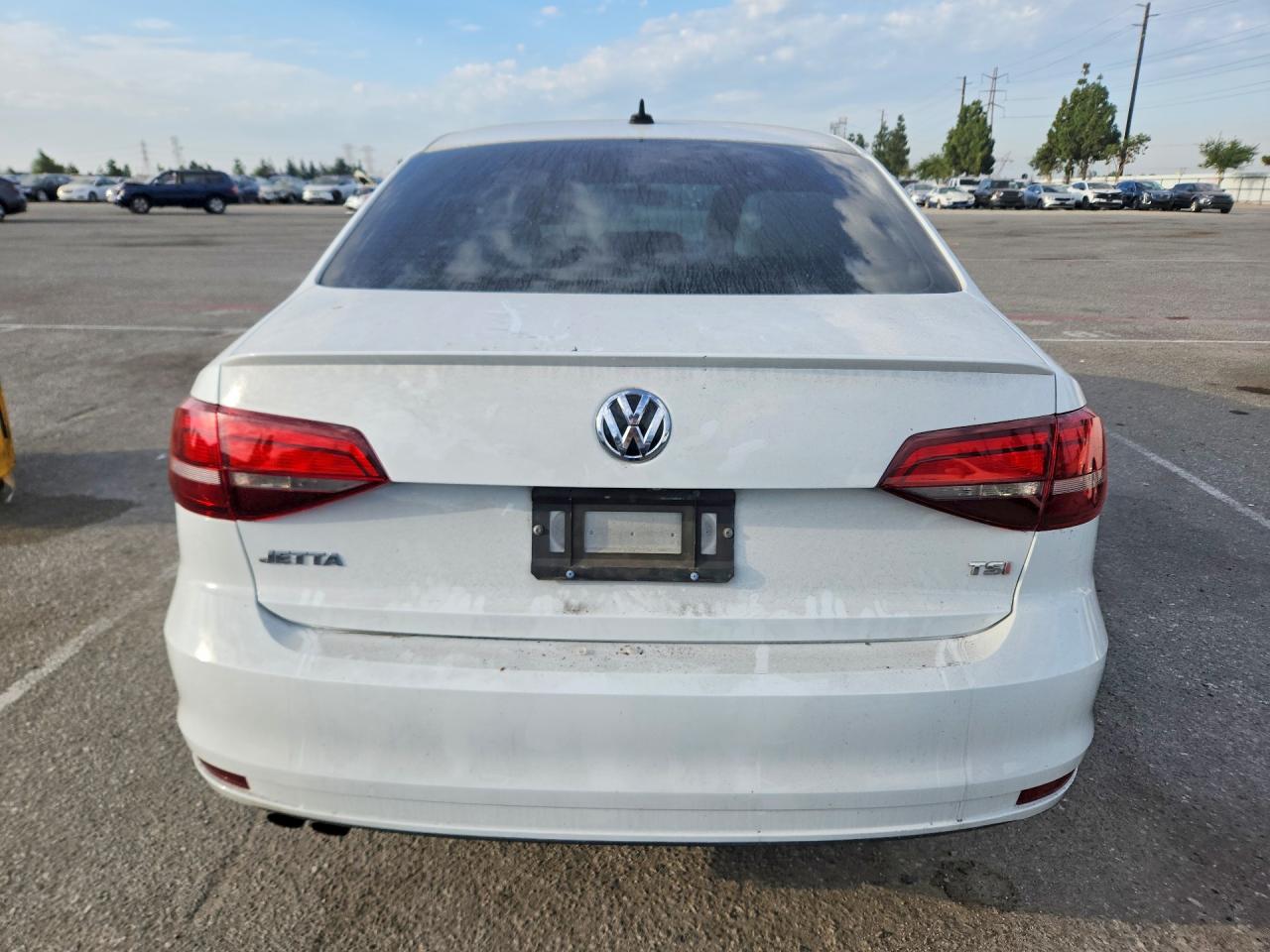 2016 VOLKSWAGEN JETTA