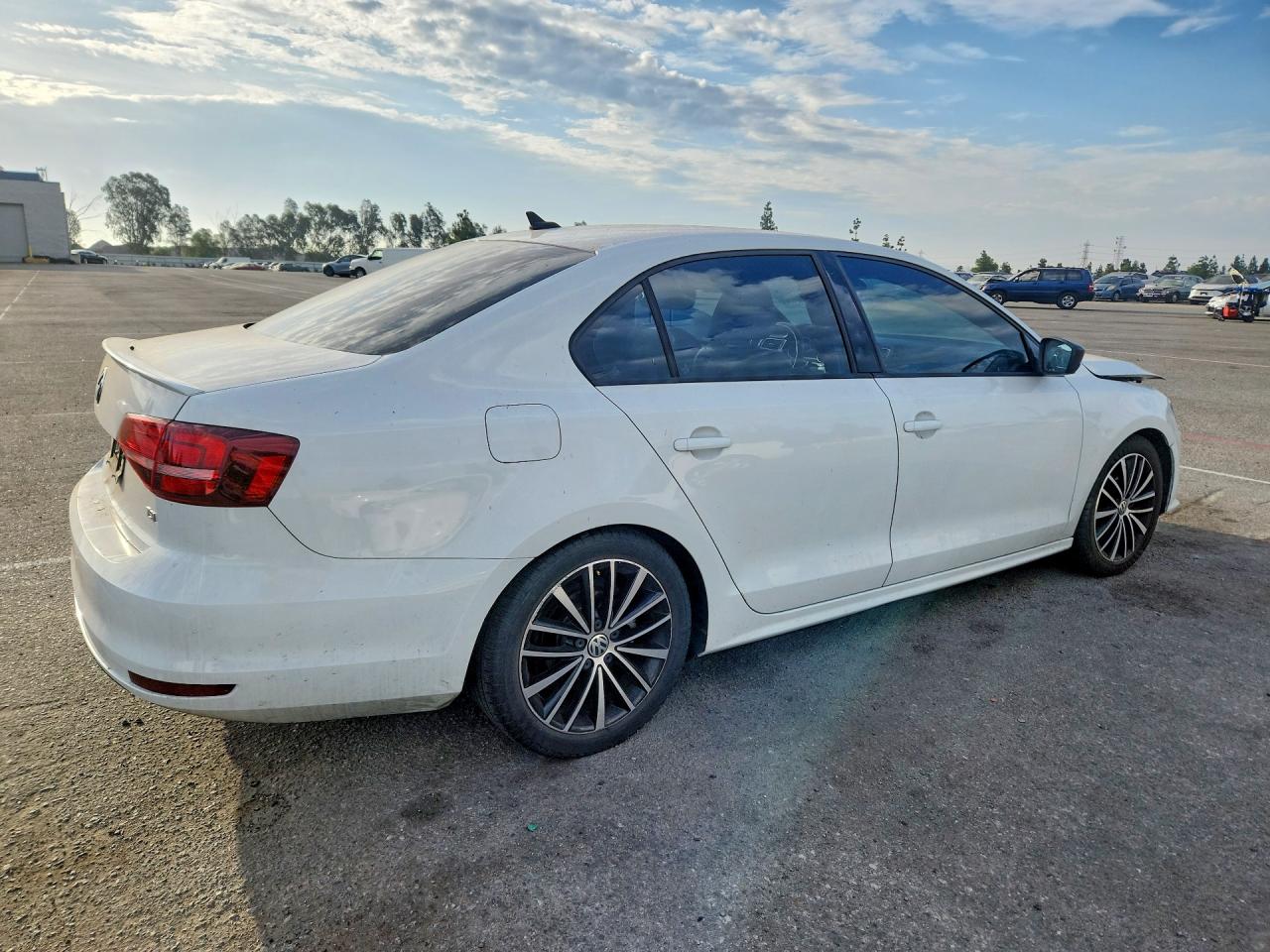 2016 VOLKSWAGEN JETTA