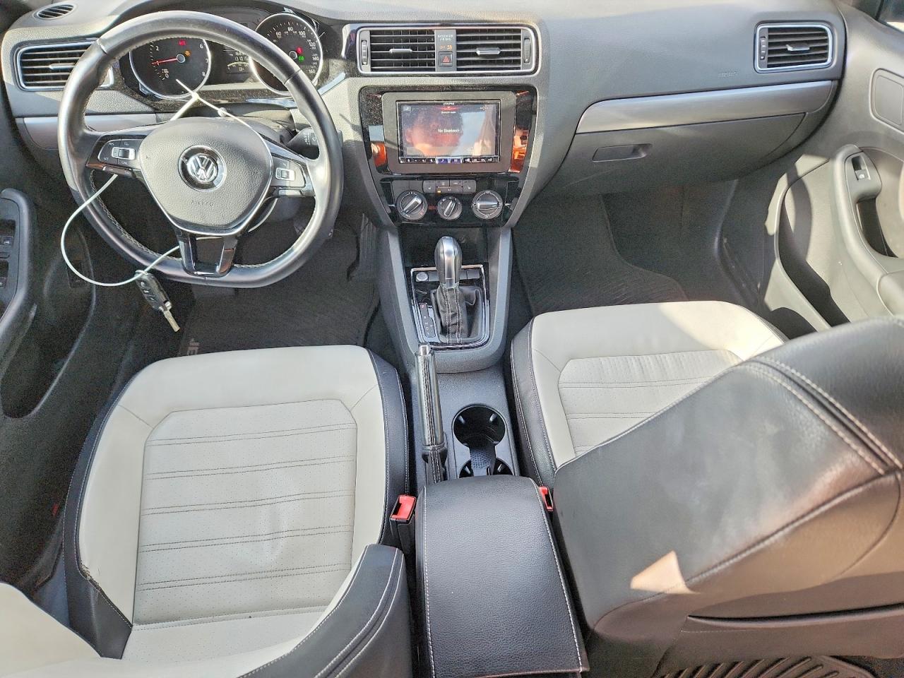 2016 VOLKSWAGEN JETTA