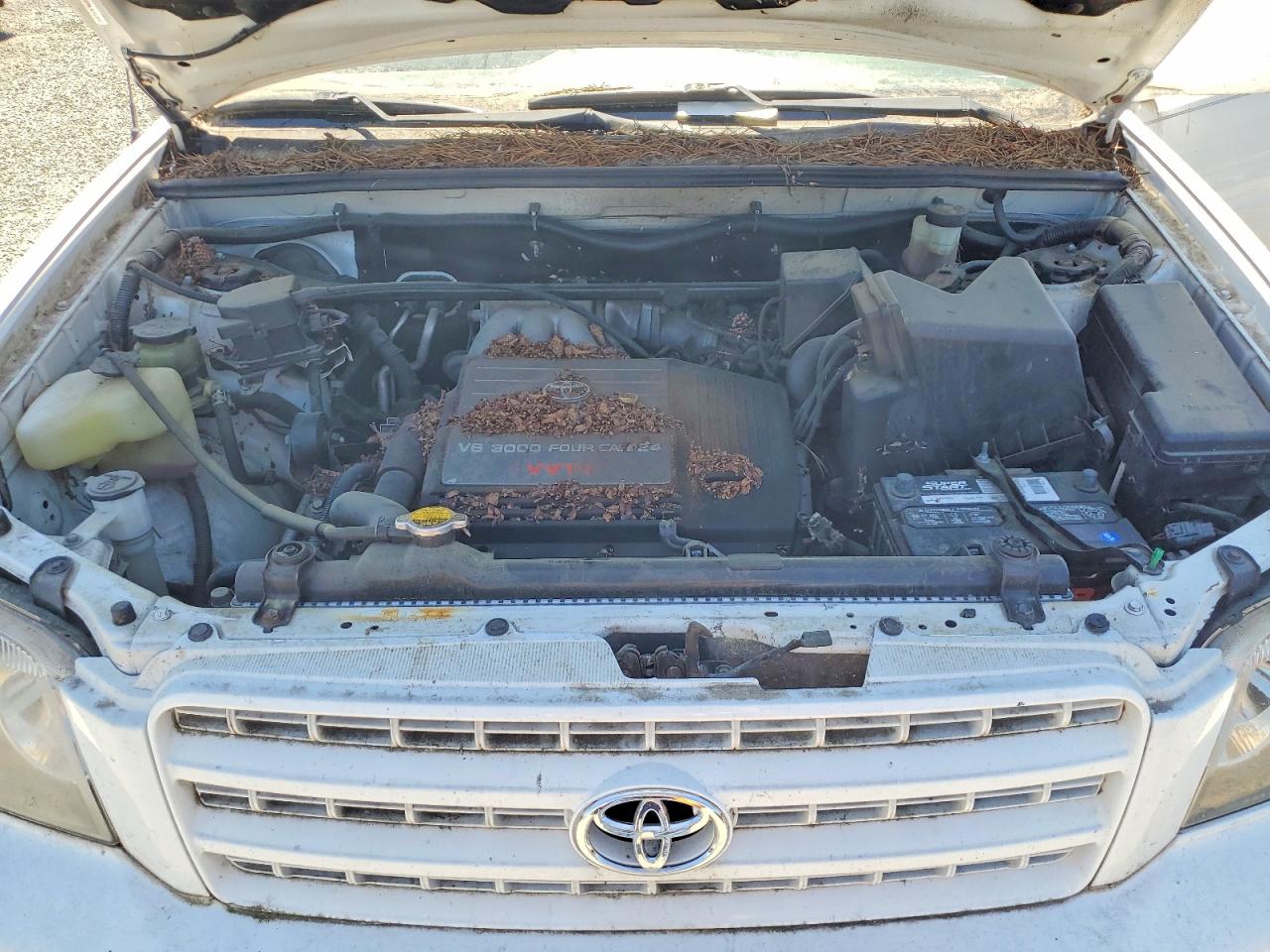 2001 TOYOTA HIGHLANDER