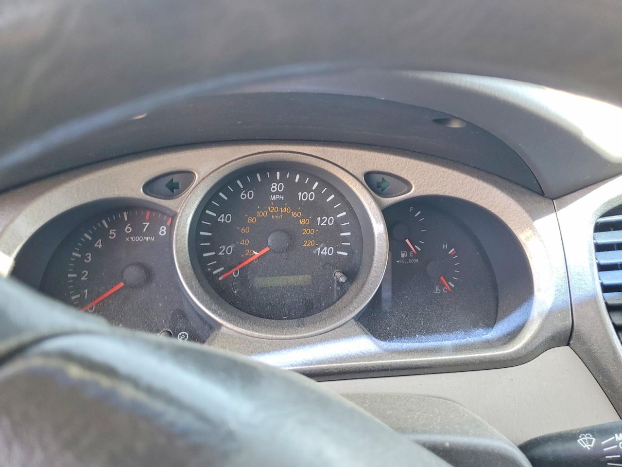 2001 TOYOTA HIGHLANDER