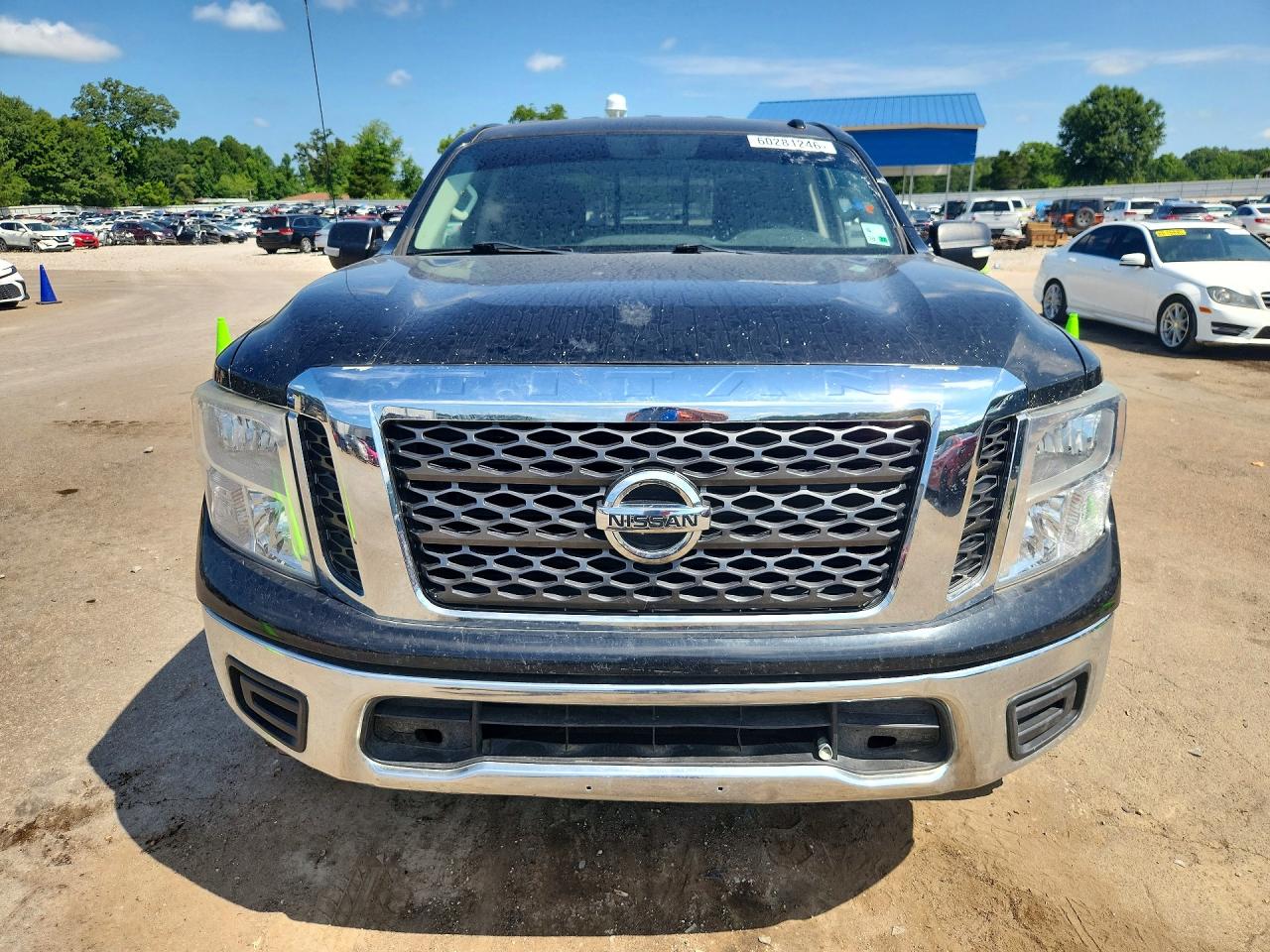 2017 NISSAN TITAN