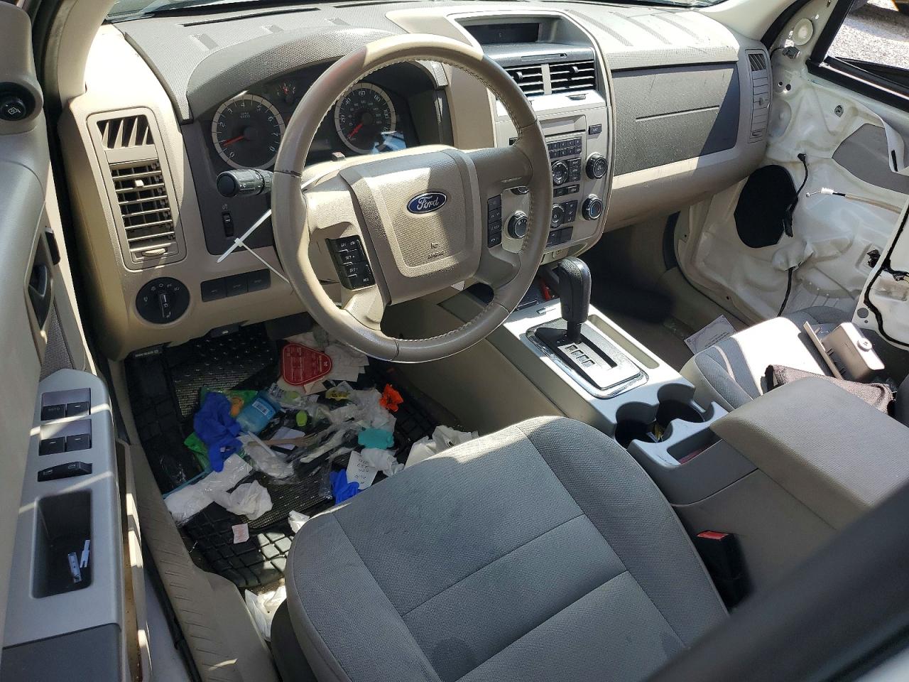 2010 FORD ESCAPE