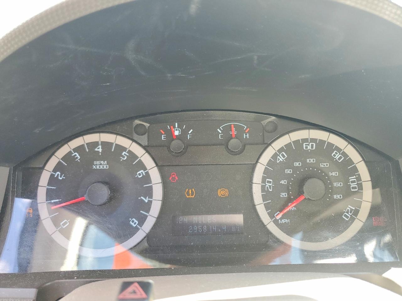 2010 FORD ESCAPE