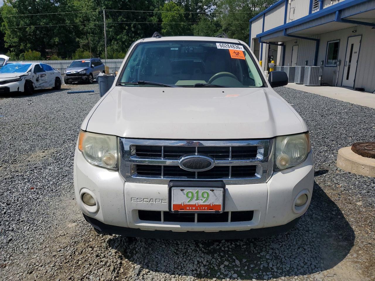 2010 FORD ESCAPE