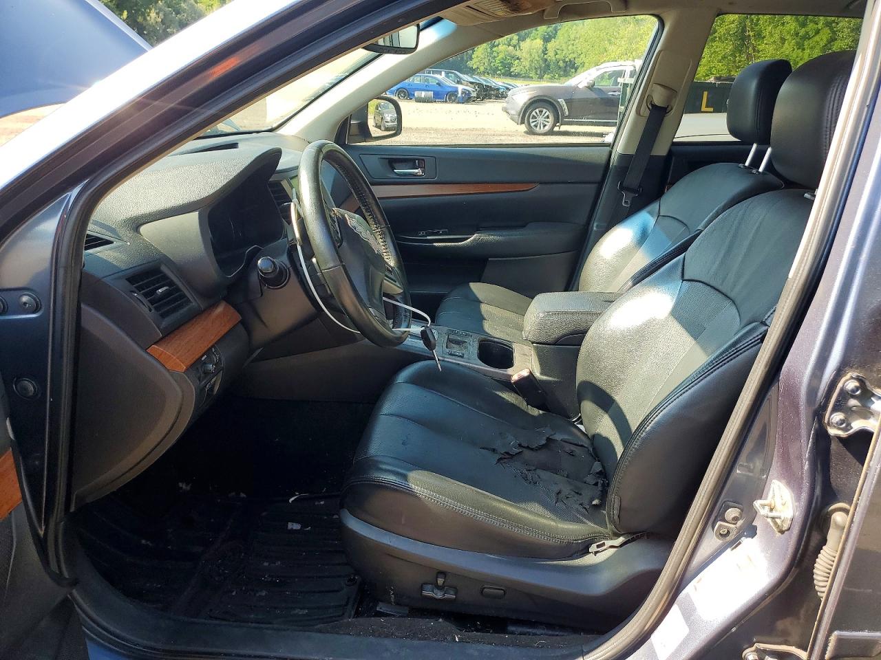 2014 SUBARU OUTBACK