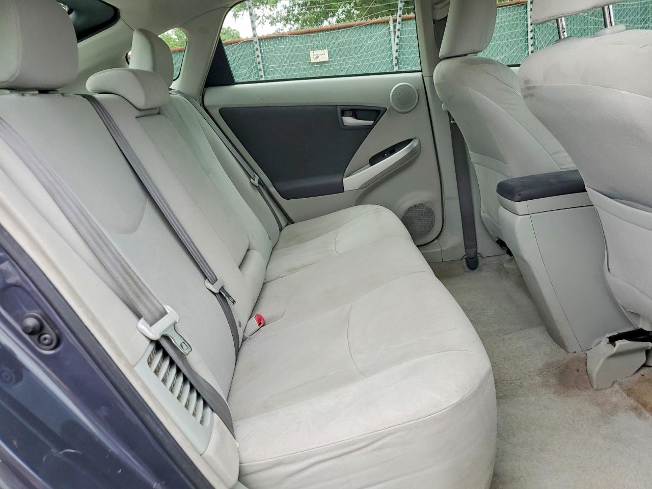 2011 TOYOTA PRIUS