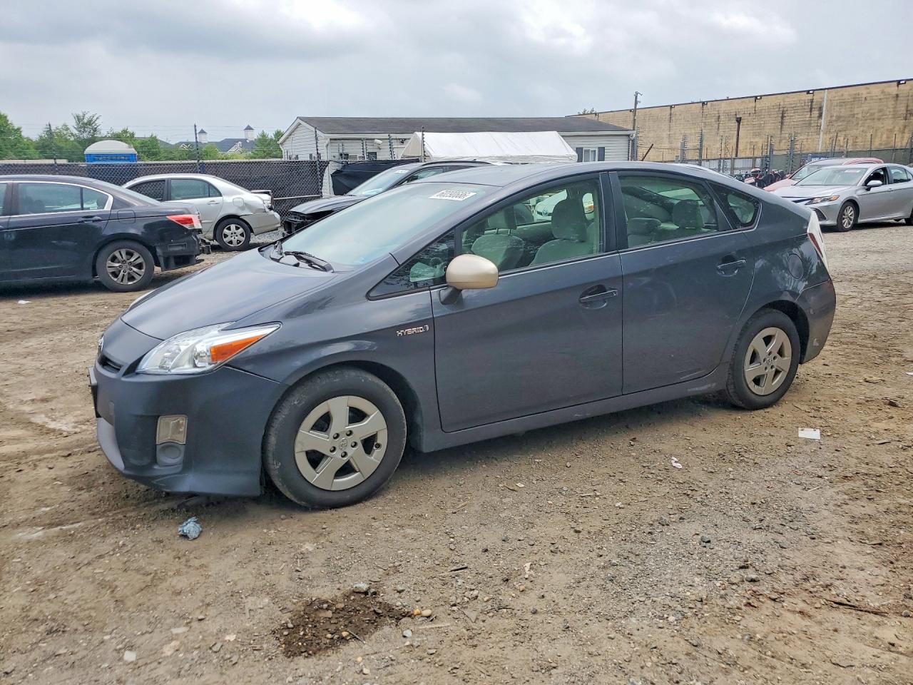 2011 TOYOTA PRIUS