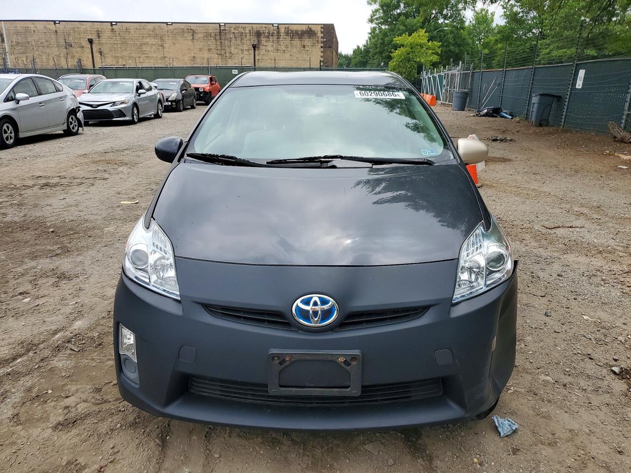 2011 TOYOTA PRIUS