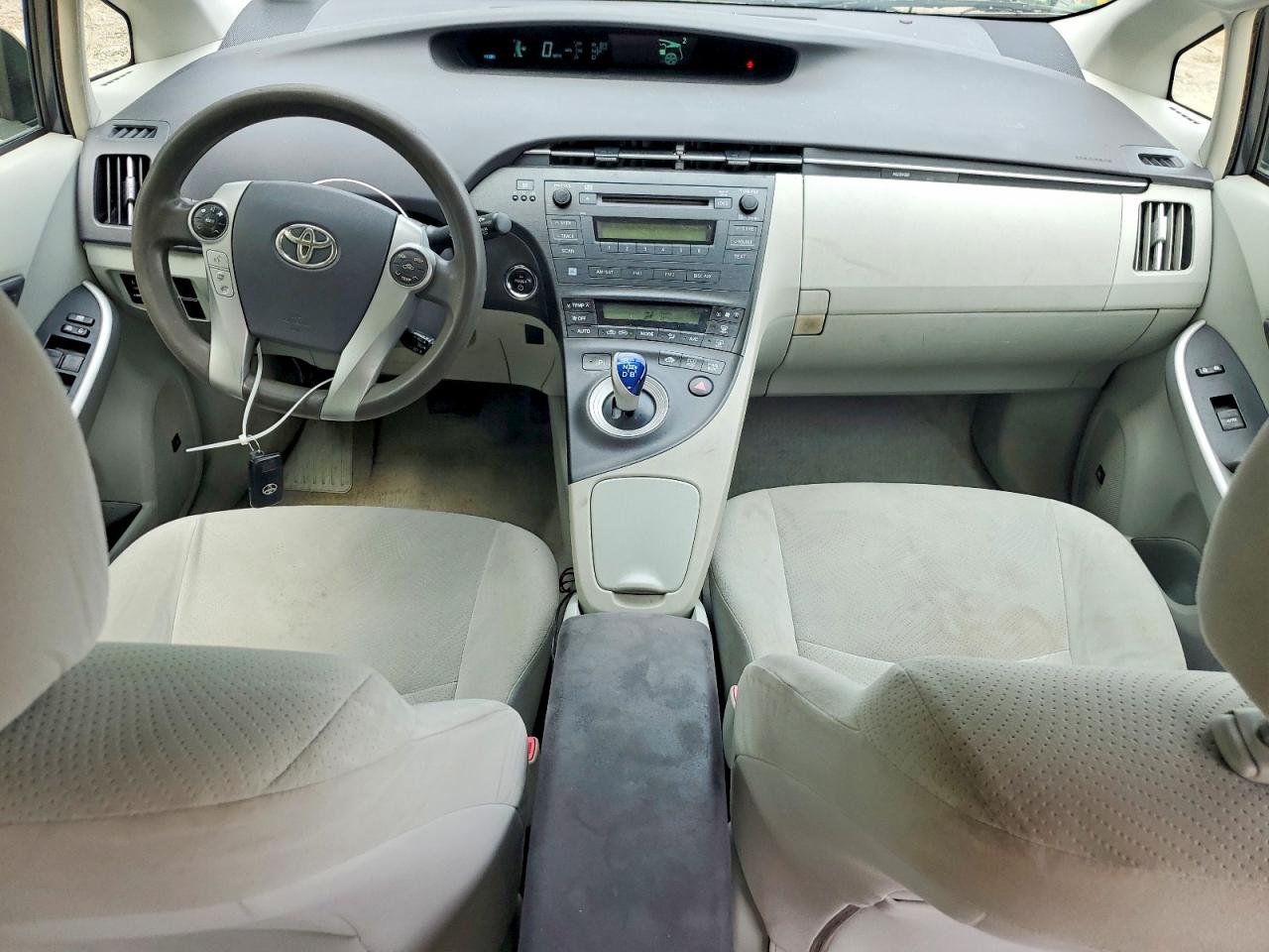 2011 TOYOTA PRIUS