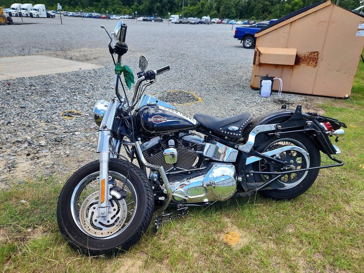 2006 HARLEY-DAVIDSON FL