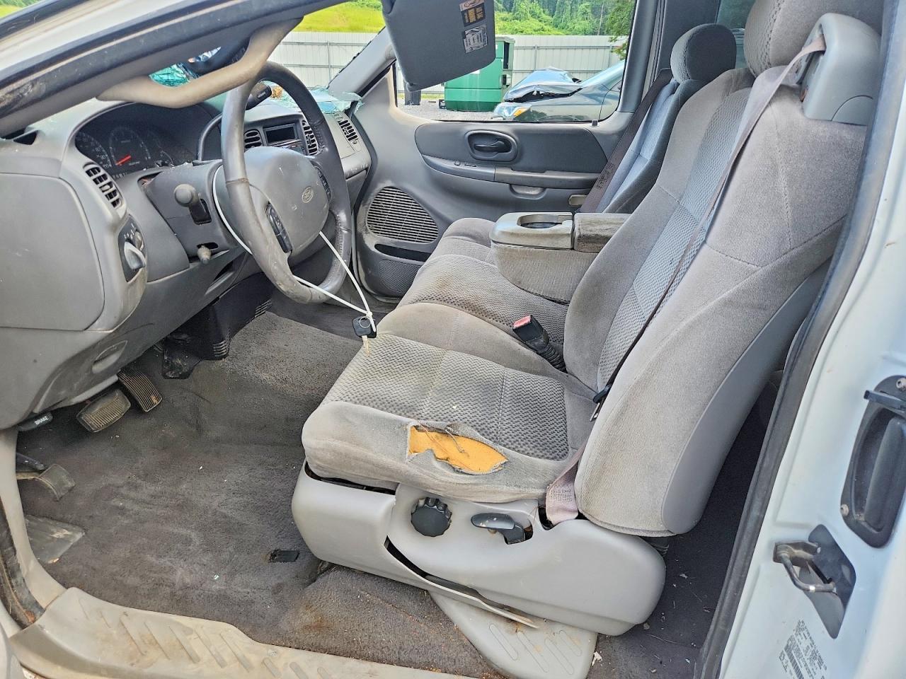 2002 FORD F150