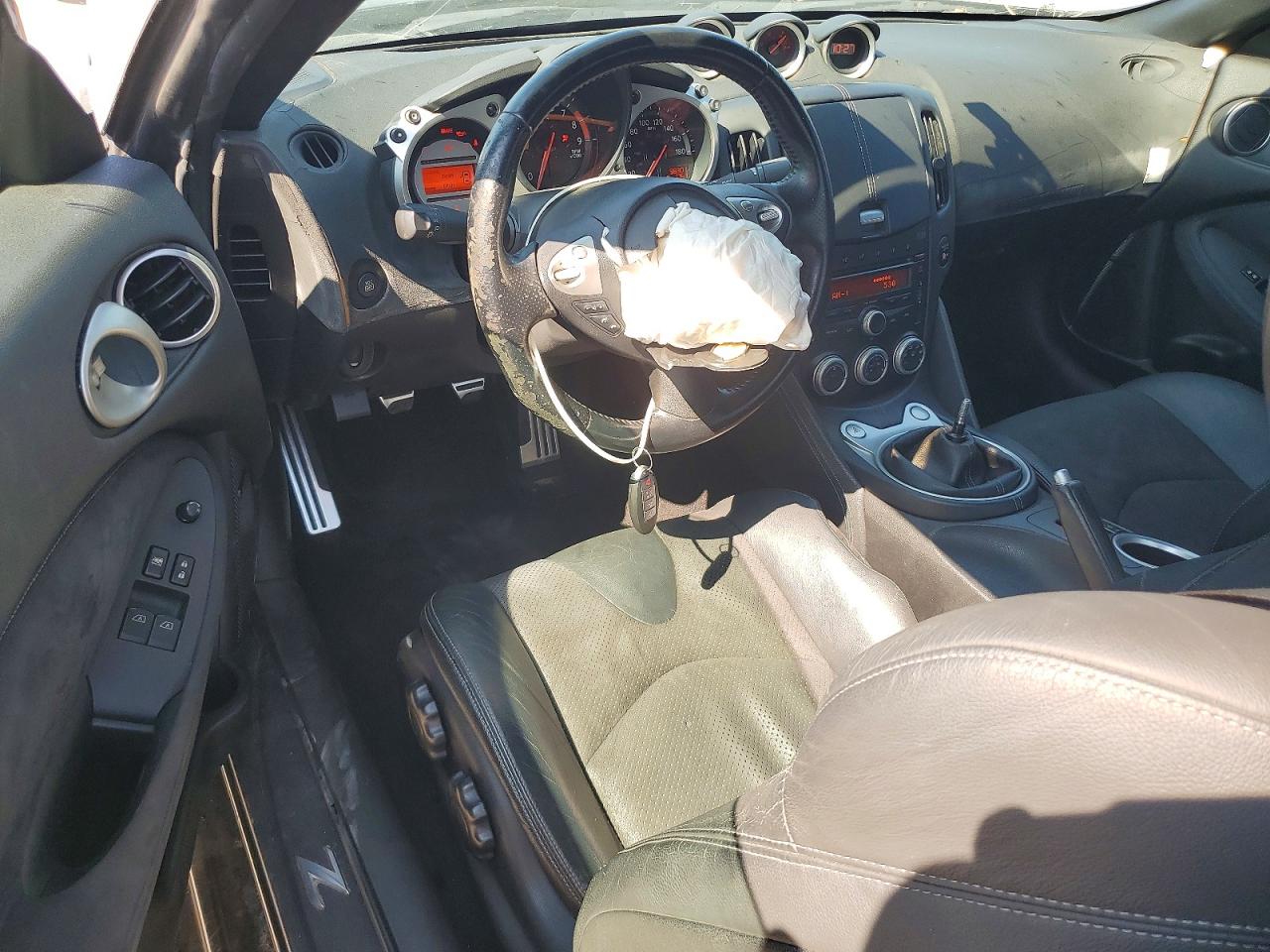 2009 NISSAN 370Z