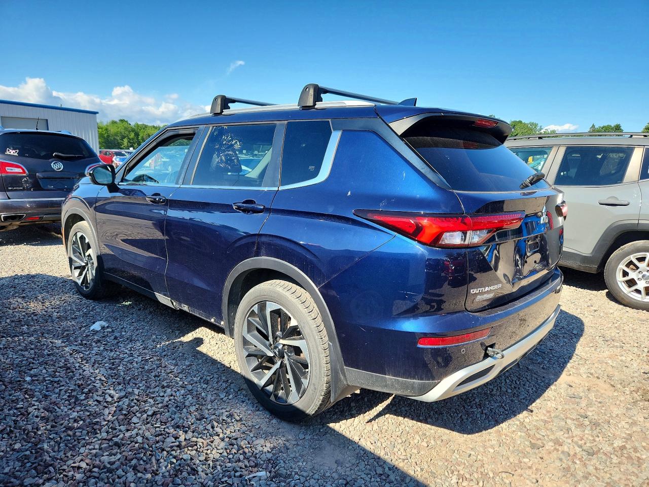 2022 MITSUBISHI OUTLANDER