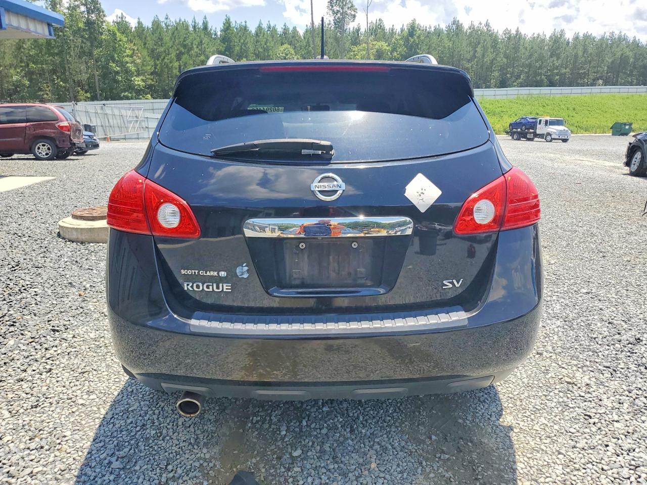 2011 NISSAN ROGUE