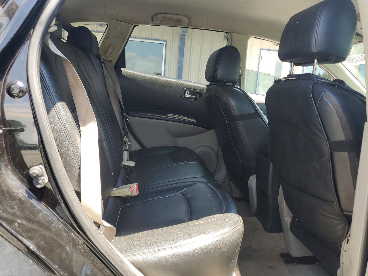 2011 NISSAN ROGUE