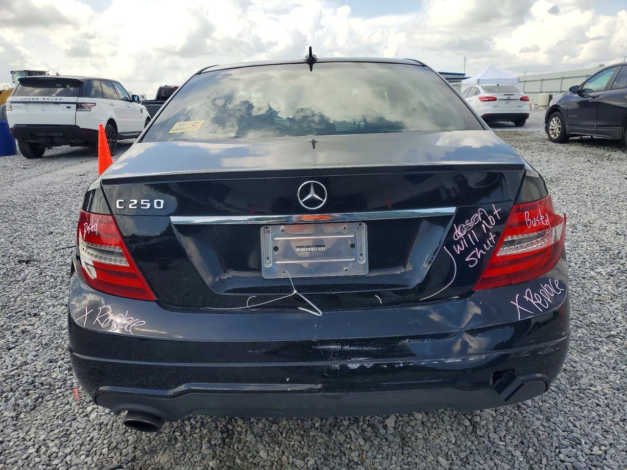2012 MERCEDES-BENZ C-CLASS