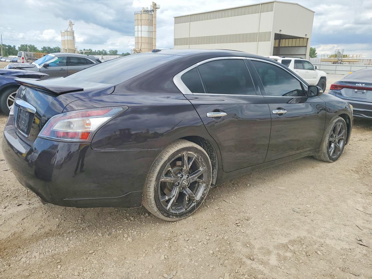 2014 NISSAN MAXIMA