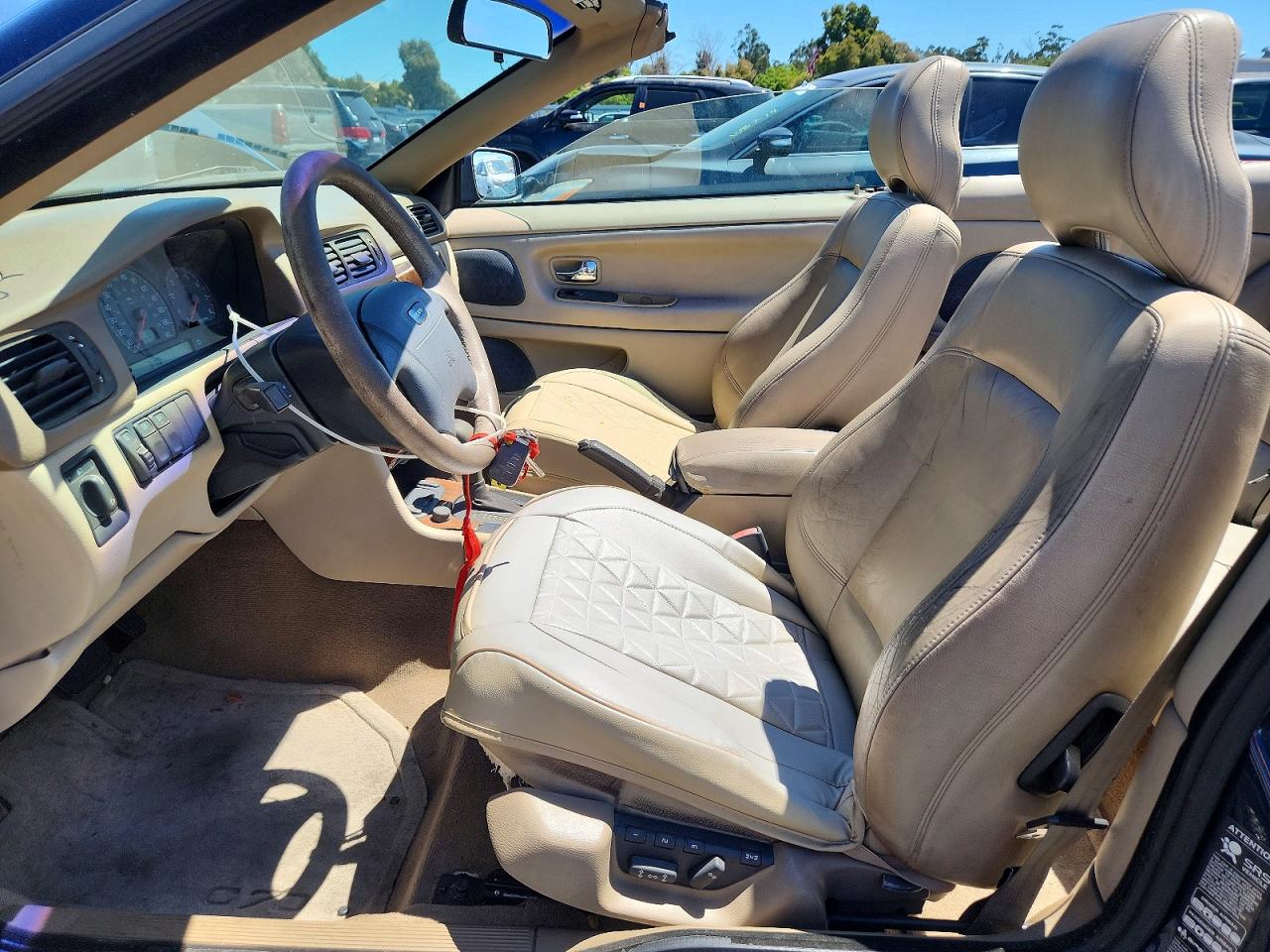 2000 VOLVO C70