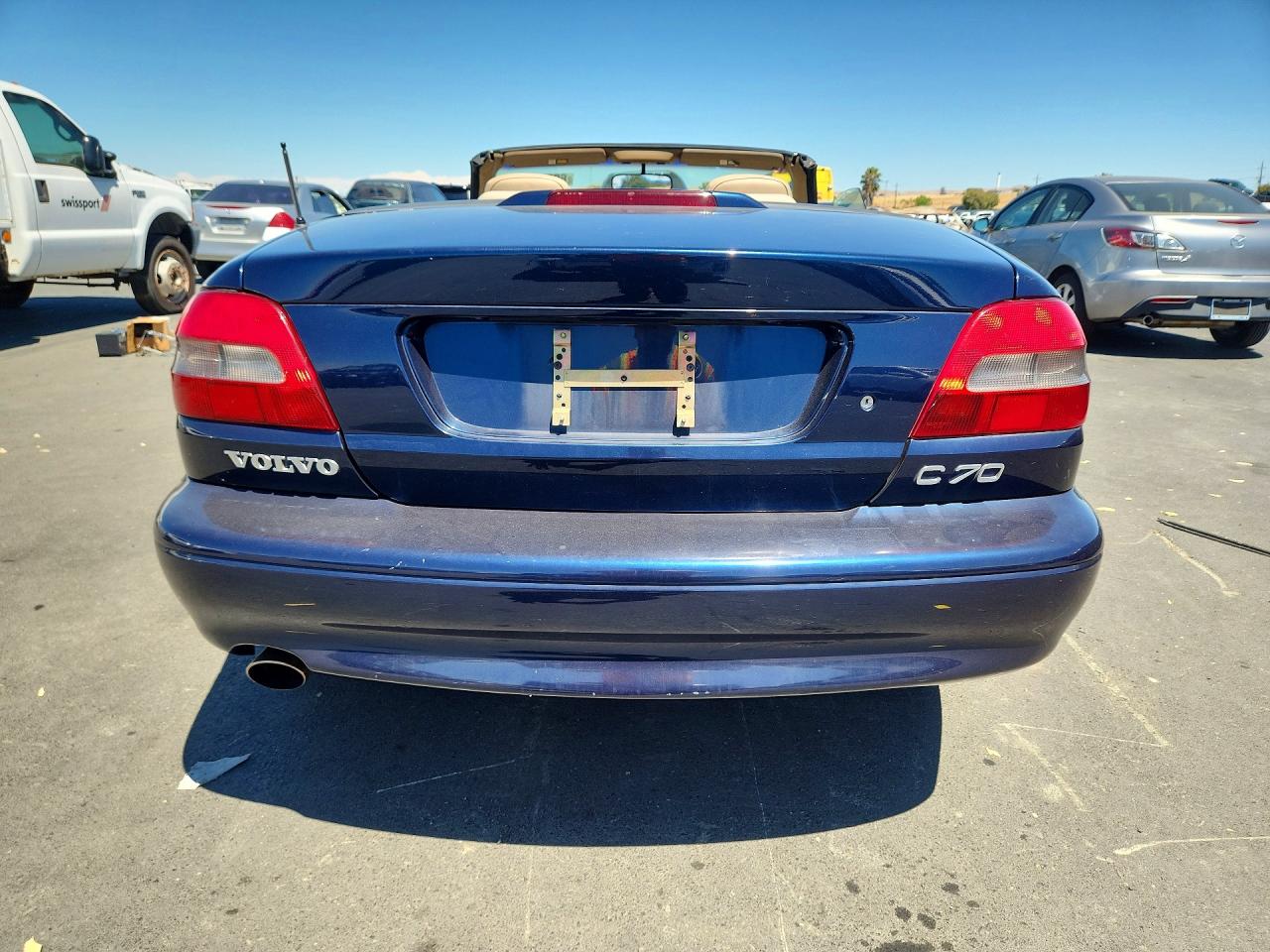 2000 VOLVO C70
