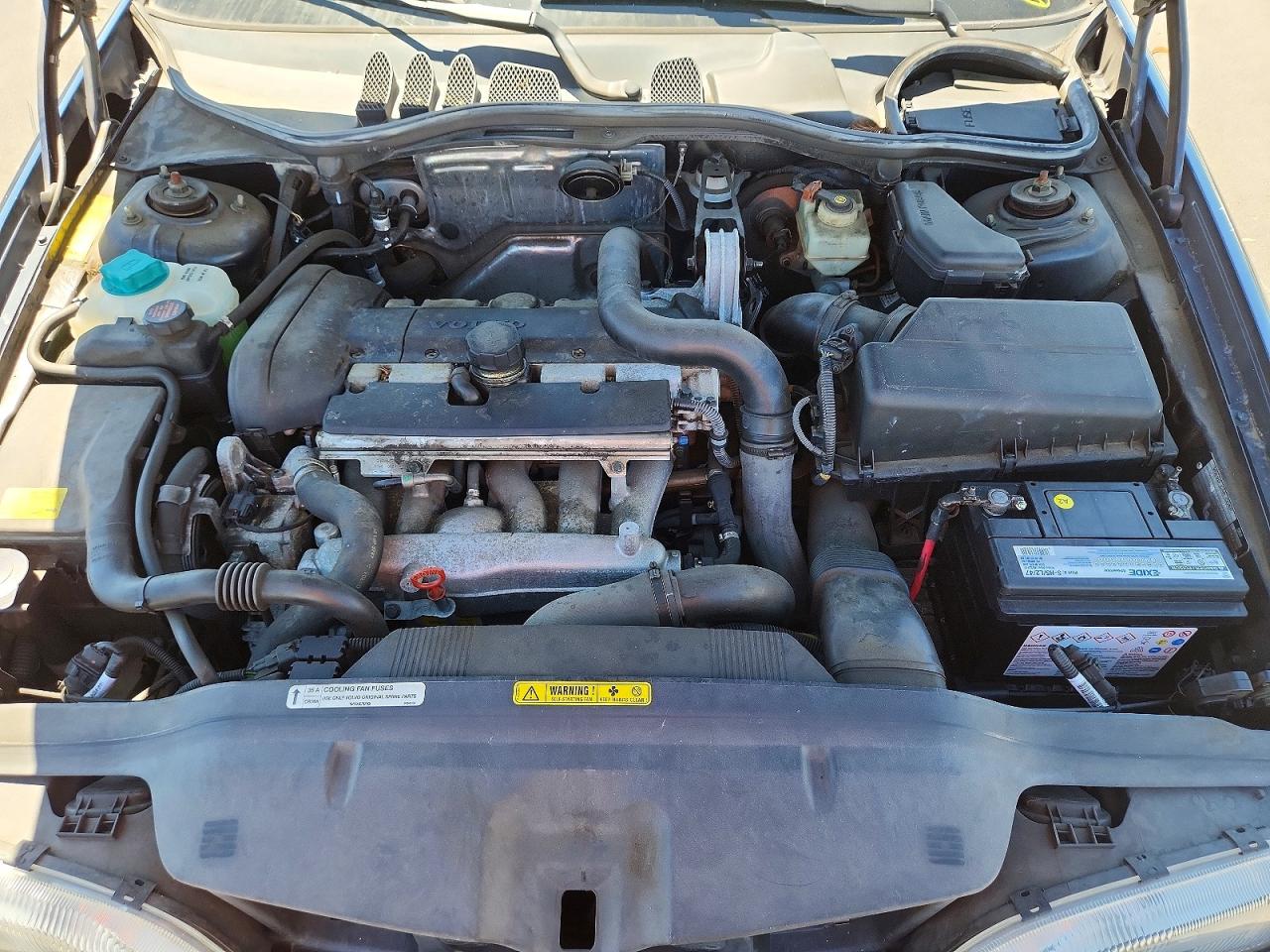 2000 VOLVO C70