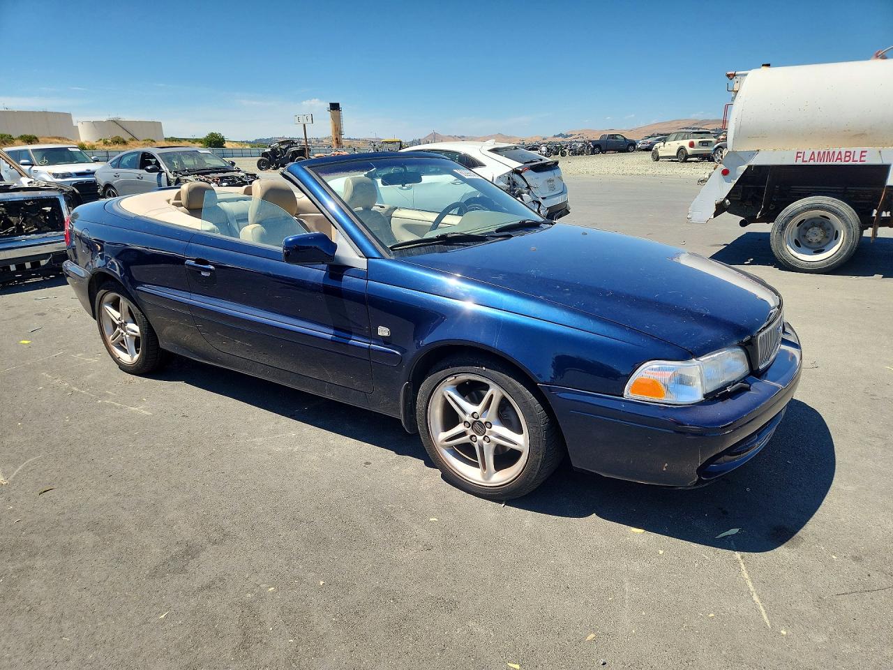 2000 VOLVO C70