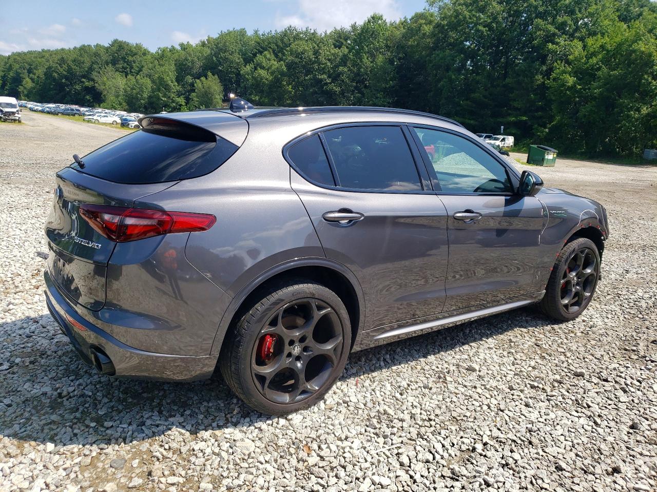2022 ALFA ROMEO STELVIO
