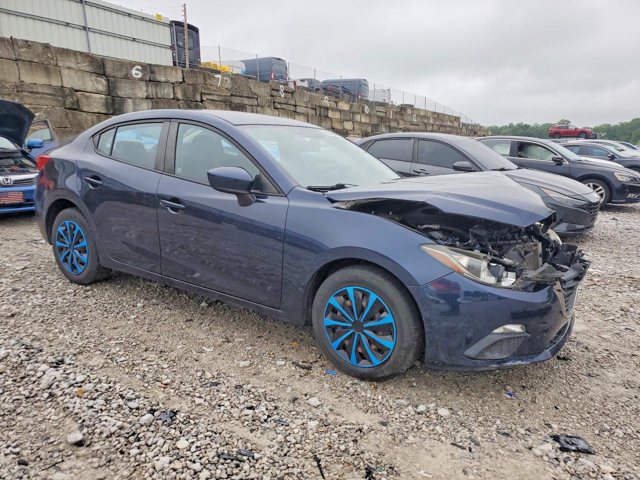 2016 MAZDA 3