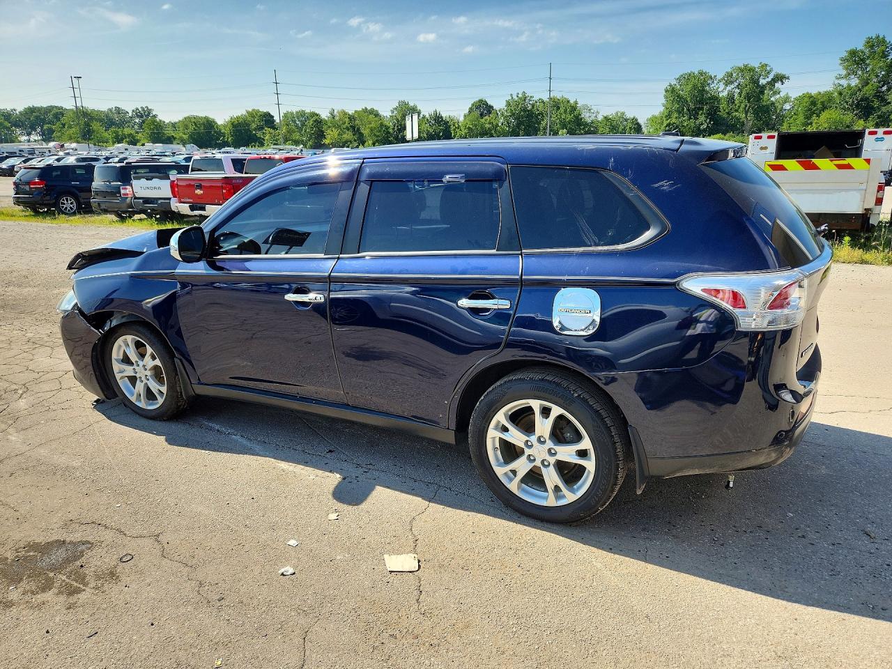 2014 MITSUBISHI OUTLANDER