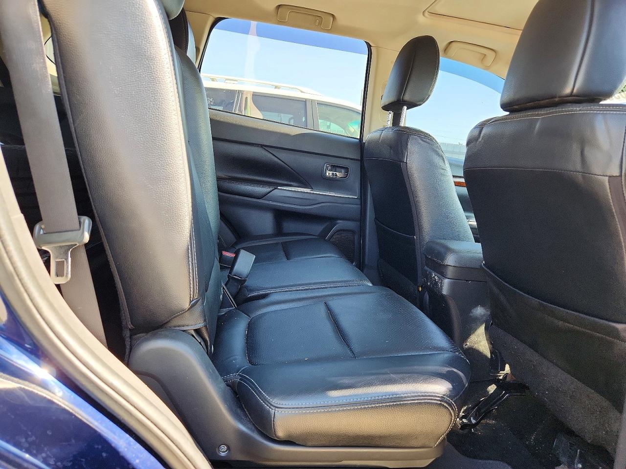 2014 MITSUBISHI OUTLANDER
