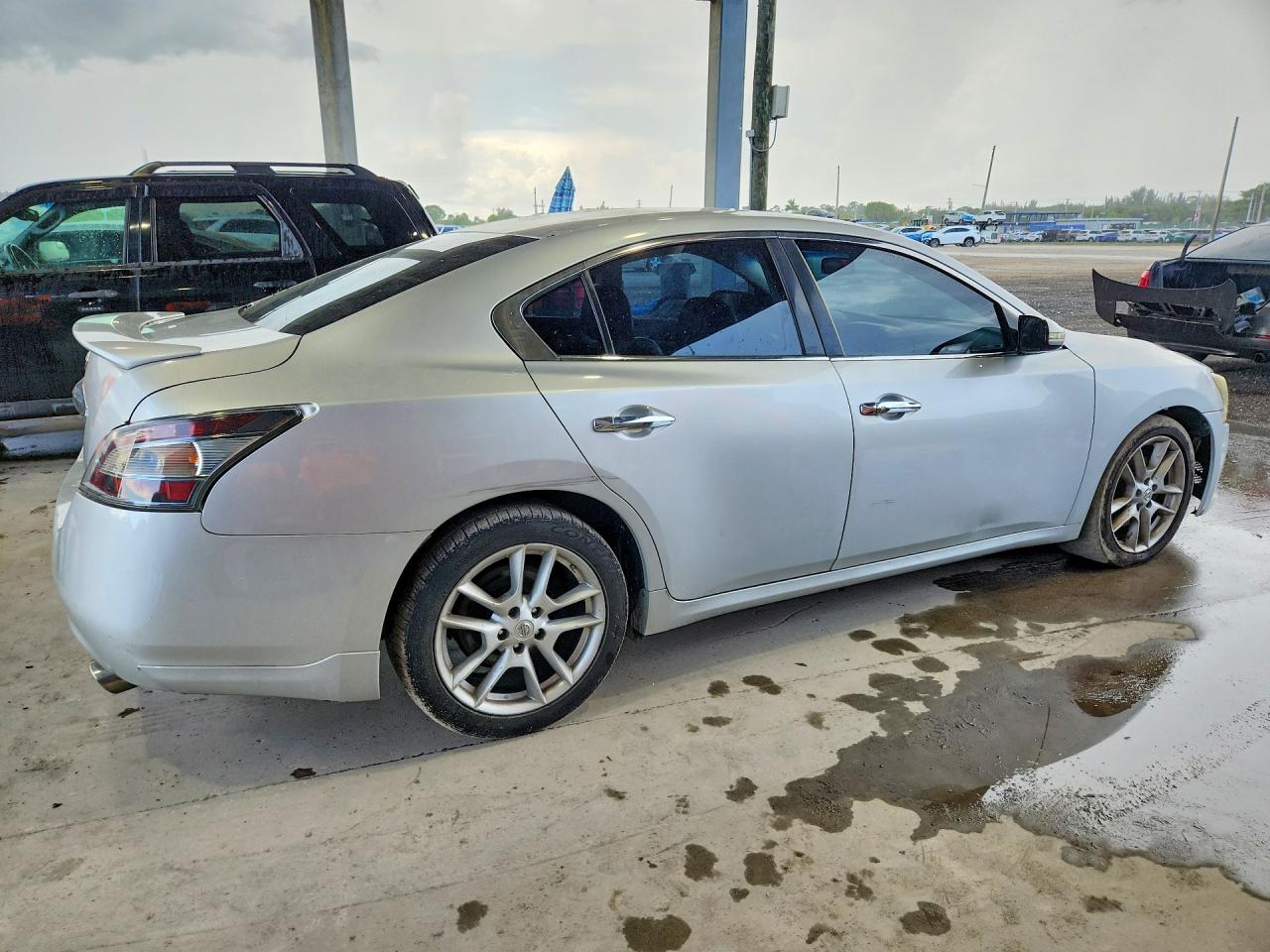 2014 NISSAN MAXIMA