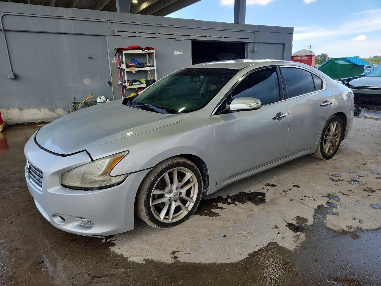 2014 NISSAN MAXIMA