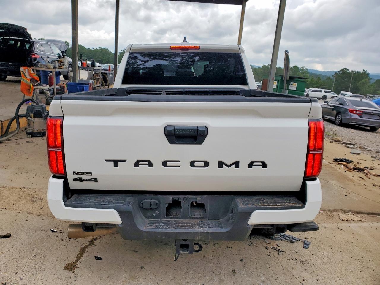 2025 TOYOTA TACOMA