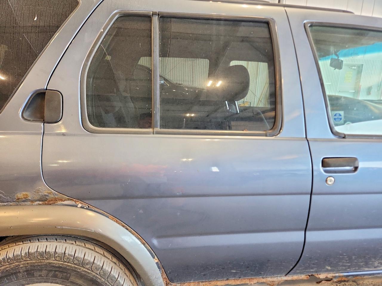 2000 NISSAN PATHFINDER
